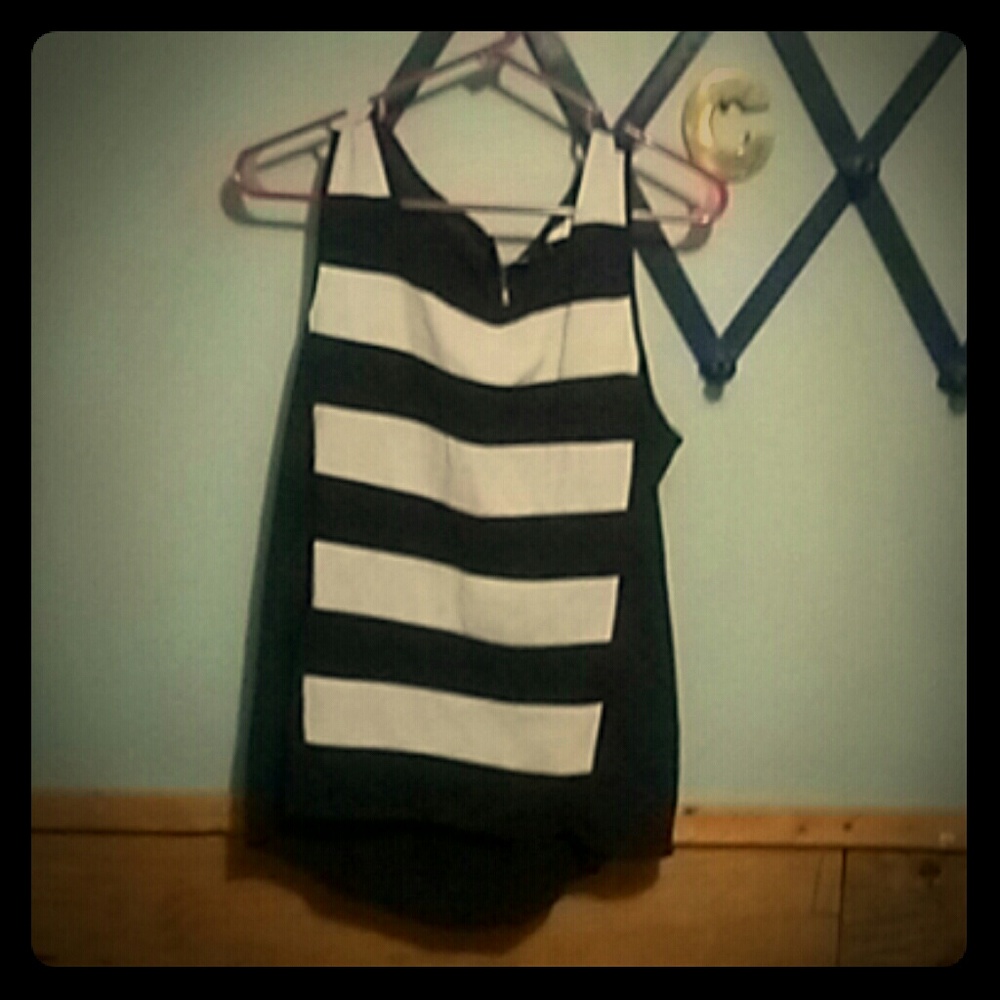 One clothing tank top